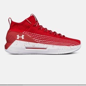 Under Armour Heatseeker Basketball  Red 11.5 EUC
